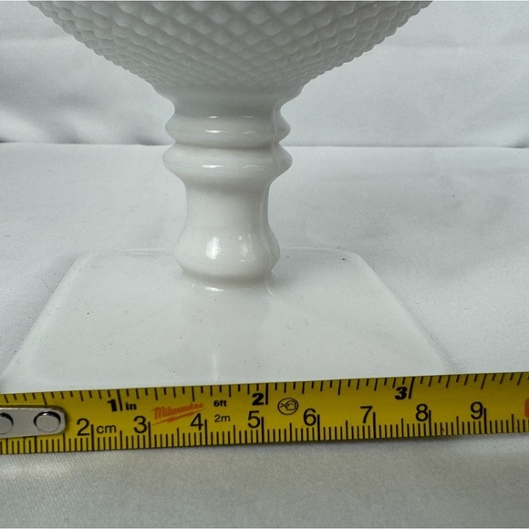 Vintage Westmoreland Milk Glass Ivy English Hobnail Diamond Vase Ball - Picture 8 of 8